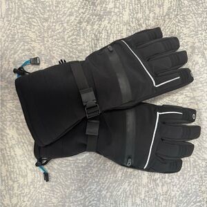 NWOT Black Winter Ski Gloves
